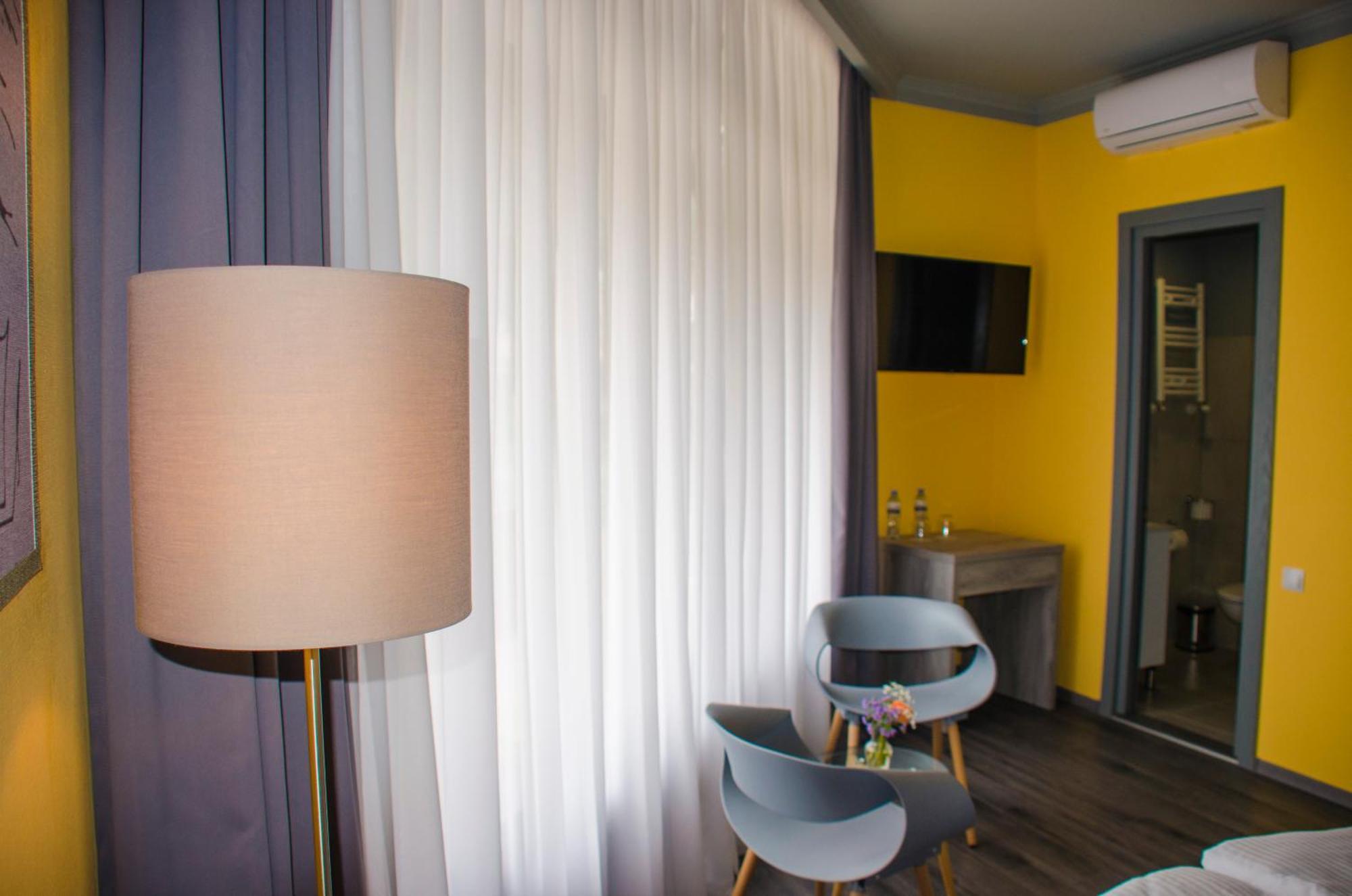 Atoneli Hotel Tbilisi Exterior photo
